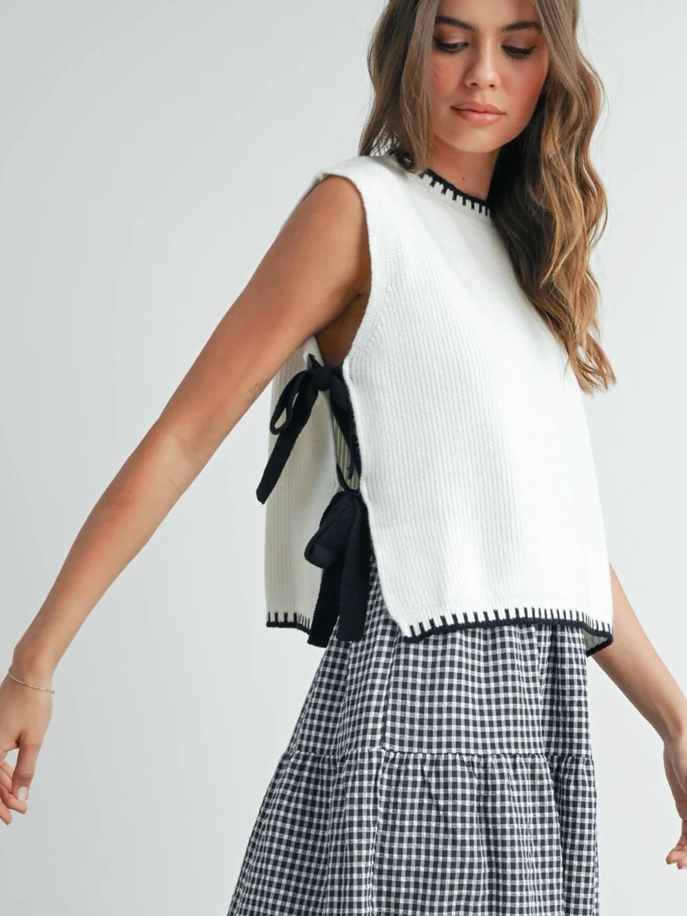 Buttermelon White Contrast-Trim Side-Tie Knit Shell